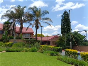 5 Bedroom Property for Sale in Wilkoppies North West